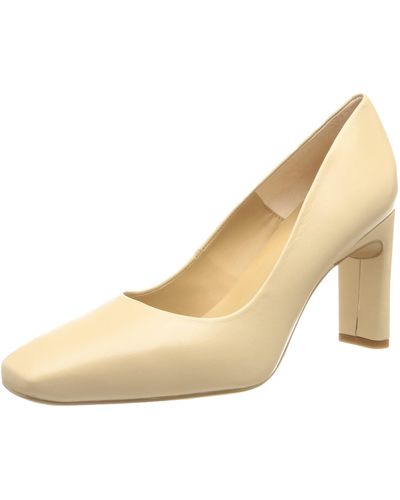 Unisa pumps sale sale