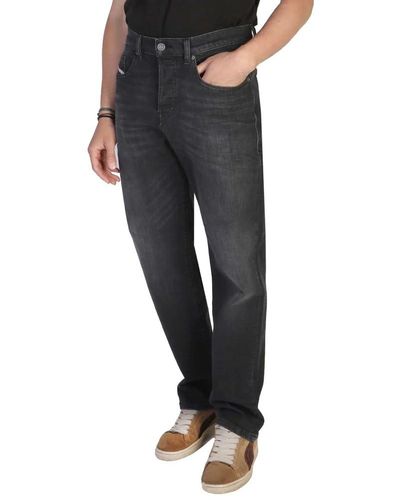 DIESEL Hochwertige Straight Jeans für Männer - Schwarz