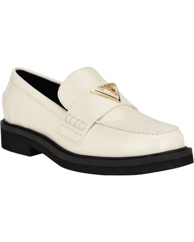 Guess Shatha Loafer Voor - Wit