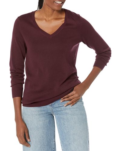 Amazon Essentials Classic-fit Lightweight Long-sleeve V-neck Sweater - Red