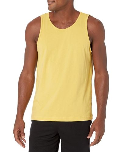 Amazon Essentials Regular-fit Vest - Yellow