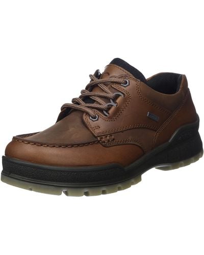 ecco gore tex walking shoes