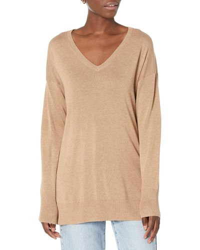 Amazon Essentials Lightweight Long-sleeved V-neck Tunic Sweater - Natural