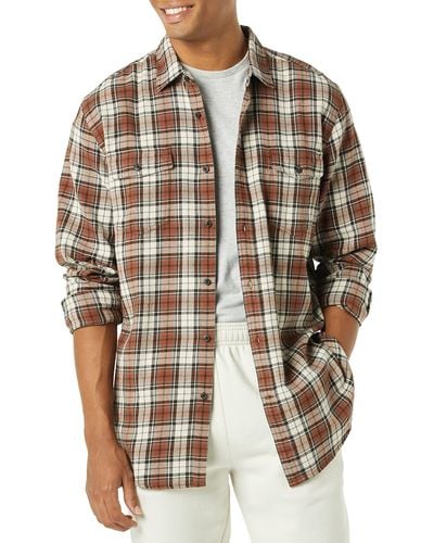 Amazon Essentials Regular-fit Long-sleeve Two-pocket Flannel Shirt - Brown