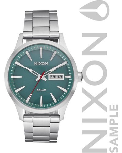 Nixon Analog Quarz Uhr mit Edelstahl Armband A1346-5165-00 - Weiß