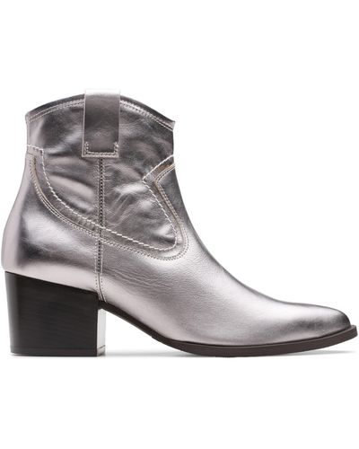 Clarks Elder Rae Leather Boots In Silver Standard Fit Size 4 - Grey