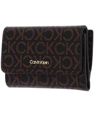 Calvin Klein Ck Must Trifold Sm Mono Wallet Brown Mono - Bruin