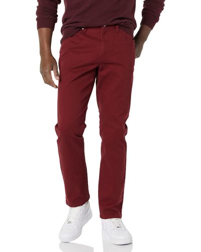 Amazon Essentials Pantalon en Sergé Stretch 5 Poches Coupe Athlétique - Rouge