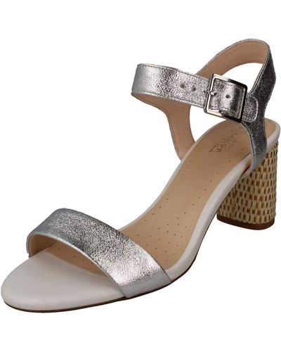 Clarks Amali Weave Leather Sandals In Silver Combi Standard Fit Size 51⁄2 - Grey