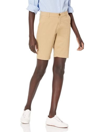 Amazon Essentials Pantaloncini bermuda color kaki con cucitura interna da 25,4 cm a vita medio alta Donna - Neutro