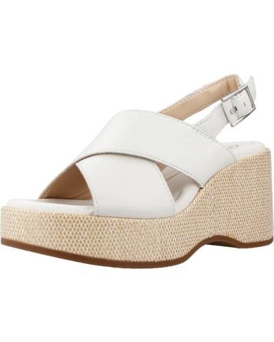 Clarks On Wish Leather Sandals In Off White Standard Fit Size 6 - Metallic