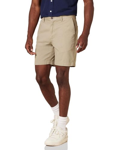 Amazon Essentials Pantalón Corto de 18 Cm de Ajuste Entallado Hombre - Neutro