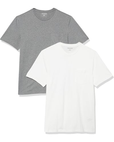 Amazon Essentials Kurzärmeliges T-Shirt mit Rollkragen und Tasche - Weiß