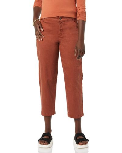 Amazon Essentials Pantaloni Chino Barrel Leg alla Caviglia Elasticizzati - Rosso
