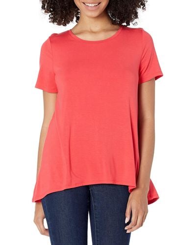 Amazon Essentials Kurzärmliges Swing-T-Shirt mit U-Ausschnitt und lockerer Passform - Rot