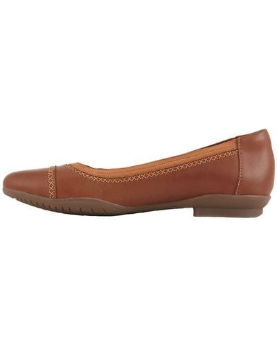 Clarks ballerina shoe sale hot sale
