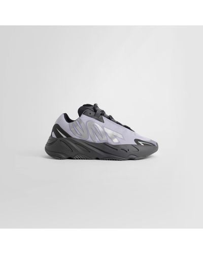 Yeezy Sneakers - Gray