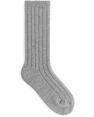 ARKET Socken Aus Recycelter Kaschmirmischung - Grau