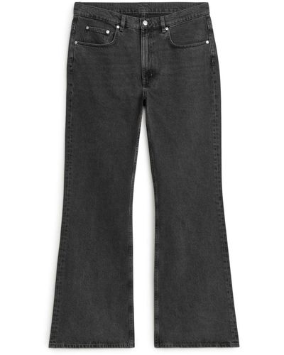 ARKET Reed Relaxed Flared Jeans - Grey
