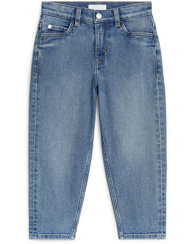 ARKET Stretch-Jeans Mit Schmal Zulaufendem Bein - Blau
