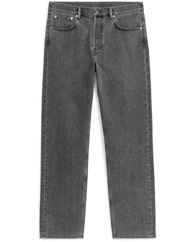 ARKET Coast Relaxed Tapered Jeans - Grey