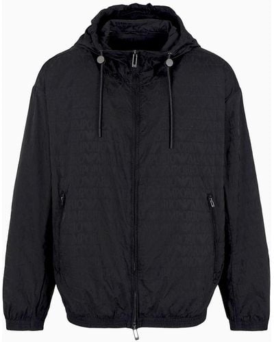 Emporio Armani Blouson Aus Leichtem Nylon Mit Kapuze, Reißverschluss Und Jacquard-allover-logo-schriftzug - Blau