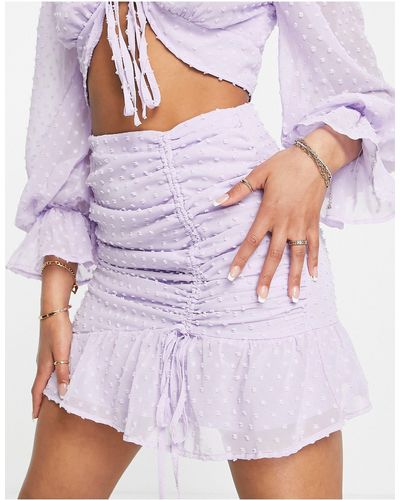 Missguided Mini-jupe froncée d'ensemble effet plumetis - lilas - Violet
