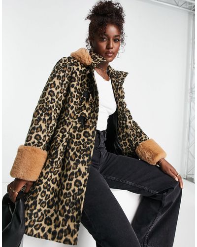 Miss Selfridge – duffle-coat mit leopardenmuster und kunstpelz-kapuze - Mehrfarbig
