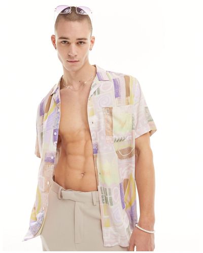 ASOS – locker geschnittenes hemd mit reverskragen und abstraktem vintage-muster - Mehrfarbig
