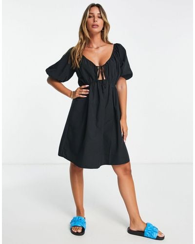 Vila Exclusive Mini Dress With Cut Out - Black
