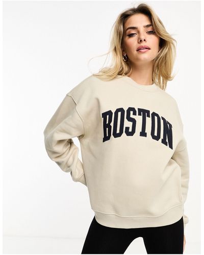 Pull&Bear Felpa oversize stile college con scritta "boston" color sabbia - Neutro