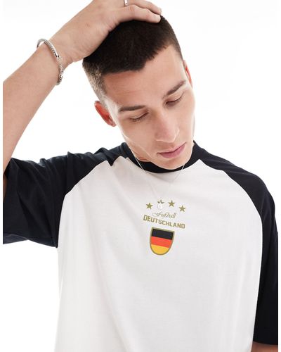 ASOS – körperbetontes t-shirt - Schwarz