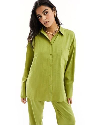 4th & Reckless Satin Flared Sleeve Oversized Shirt - Green