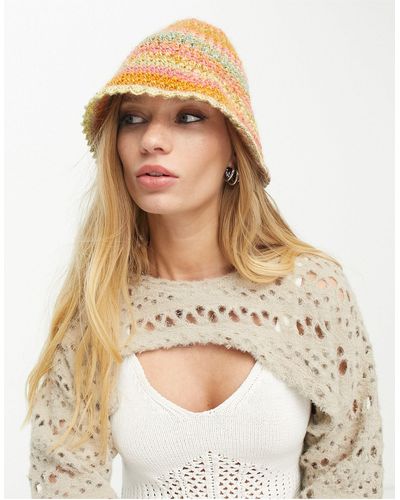 Reclaimed (vintage) Knitted Bonnet Hat - White