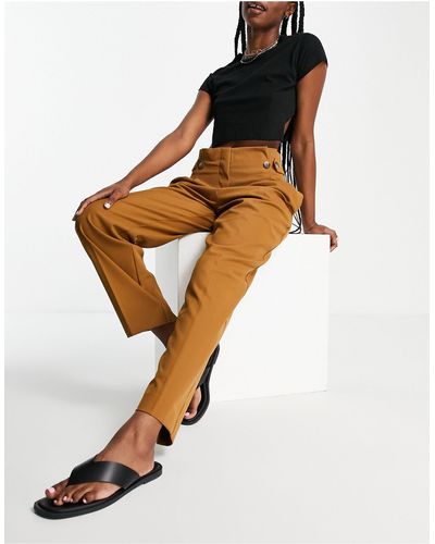 SELECTED Femme Tailored Trousers With High Waist And Button Detail - Brown