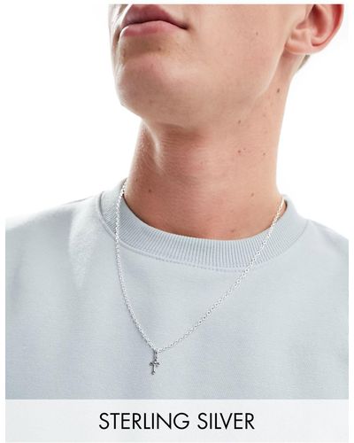 Kingsley Ryan Collier chaîne effet vintage en argent massif avec pendentif croix - Blanc
