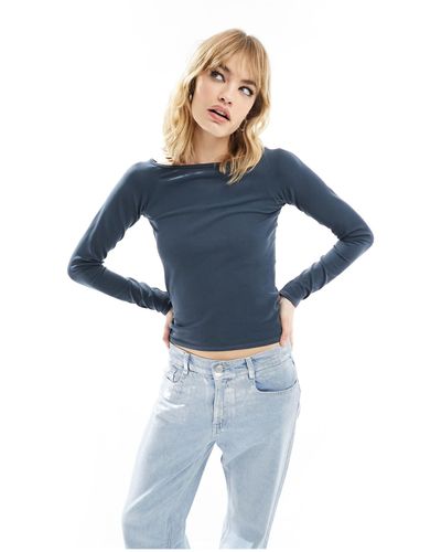 Weekday Top a maniche lunghe scuro senza cuciture con spalle scoperte - Blu