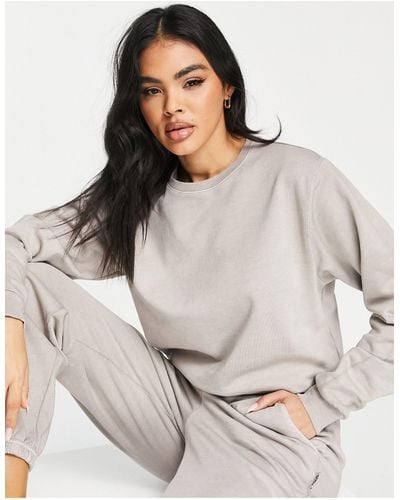 ASOS 4505 – ultimate – sweatshirt - Grau