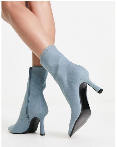 stradivarius beige boots