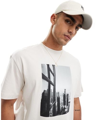 Pull&Bear Contemporary Art Front Printed T-shirt - White