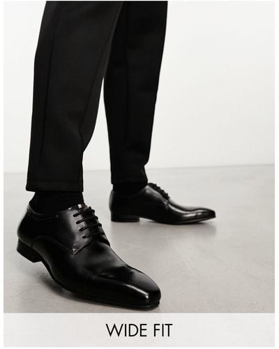 Wide fitting mens shop dress shoes australia