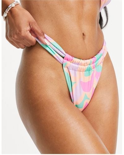 ASOS – tanga-bikinihose mit zwei riemchen und kaleidoskop-muster - Mehrfarbig