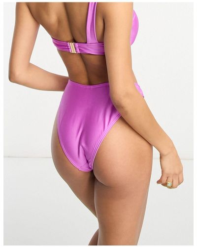 New Look – v-förmige bikinihose - Mehrfarbig