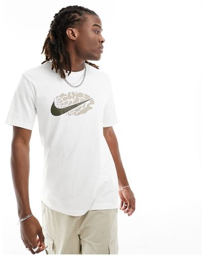 Nike – es t-shirt mit swoosh-logo - Weiß