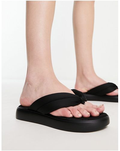 Urban Revivo Flatform Toe Post Sandals - Black
