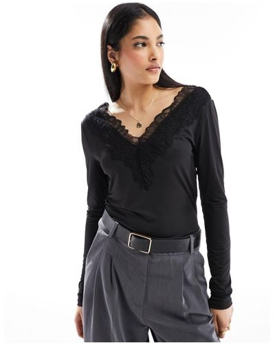 Y.A.S V Neck Long Sleeve Top With Lace Detail - Black