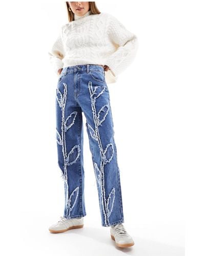 Object Cropped High Waisted Jeans With Frayed Flowers - Blue