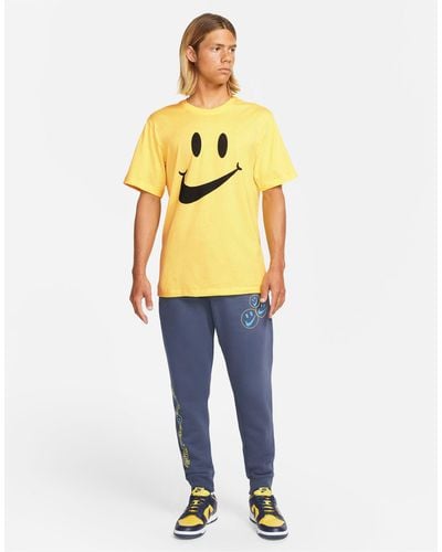 Nike Go The Extra Smile Pack Graphic T-shirt - Yellow