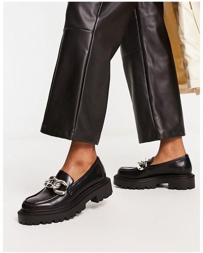 Stradivarius Loafers Met Kettingdetail - Zwart