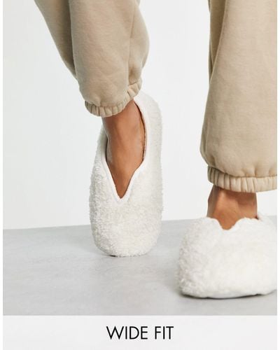 Glamorous Fluffy Slipper Boots - White